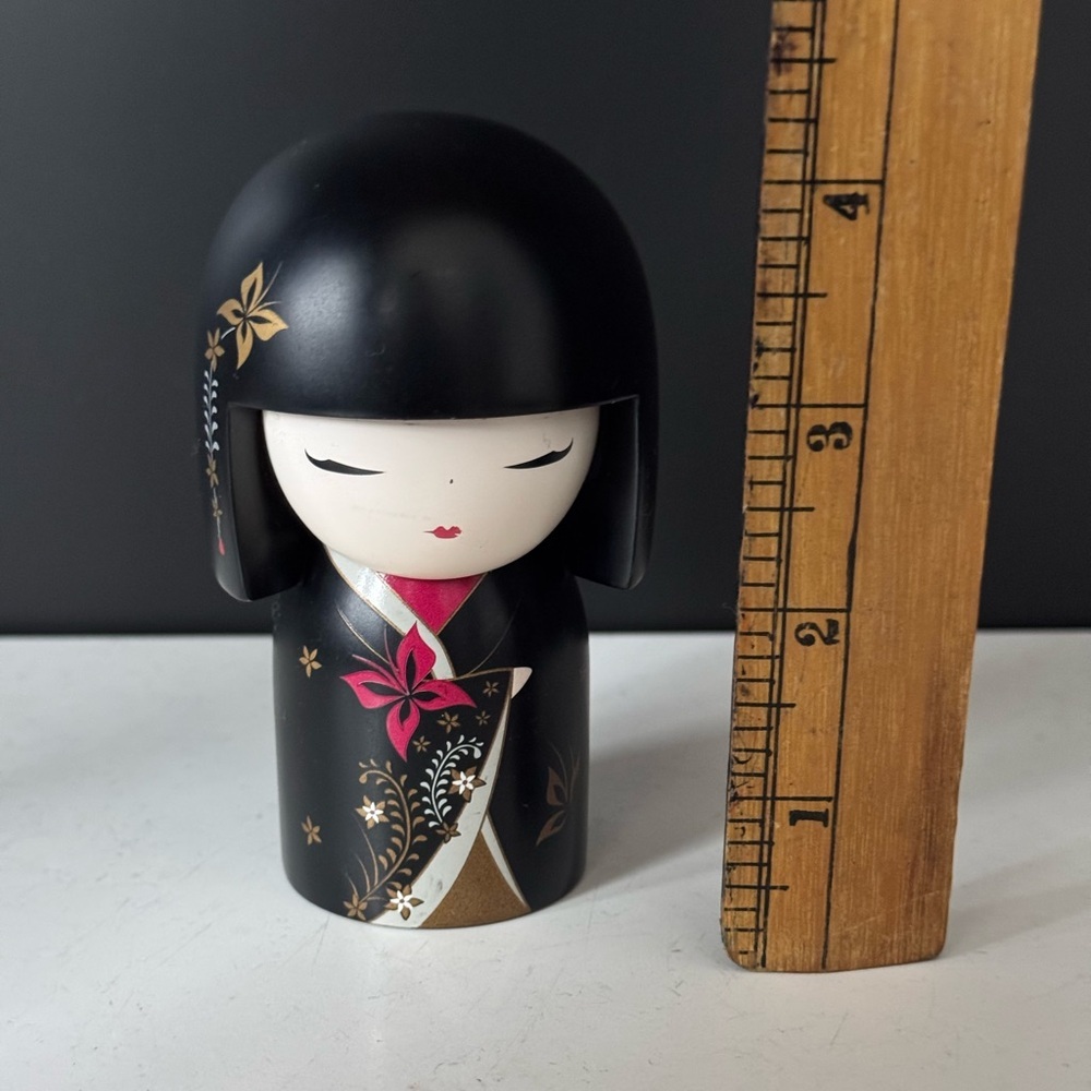 Nama Kimmidoll Wooden Kokeshi Doll - Picture 3 of 6